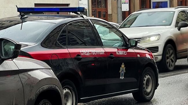 В Улан-Удэ мужчина избил мальчика, задевшего капот его автомобиля